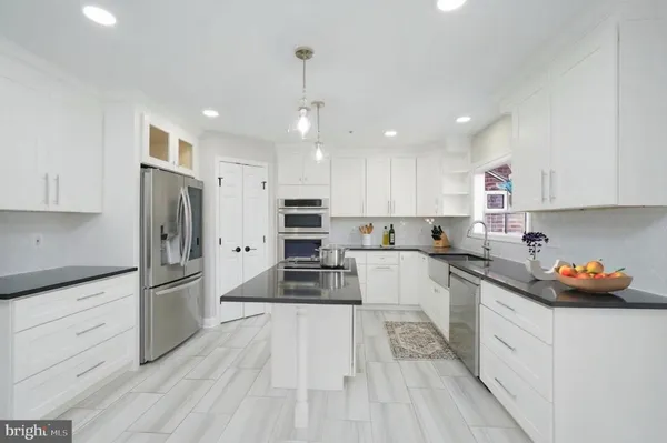 $4,000 | 28 Sterling Court, Rockville, MD 20850