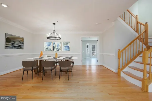 $4,000 | 28 Sterling Court, Rockville, MD 20850