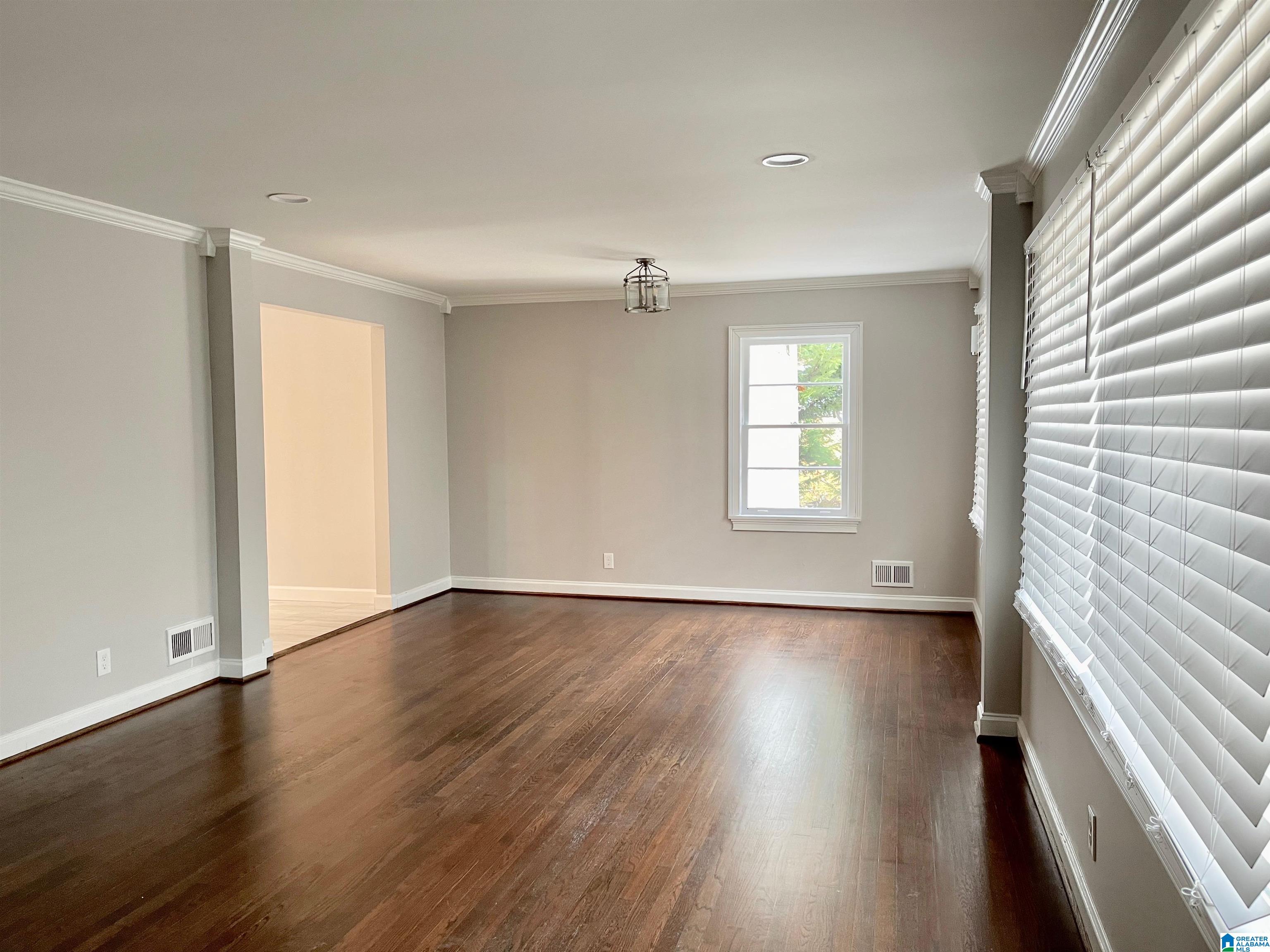 514 Columbiana Road Birmingham, AL 35209 - Photo 9 of 25