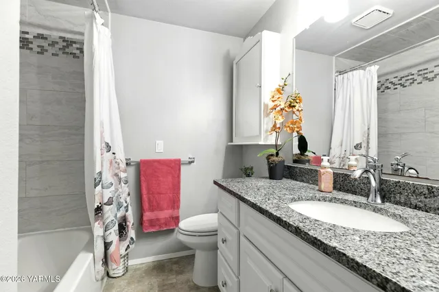 $690,000 | 10903 Tieton Drive, Yakima, WA 98908