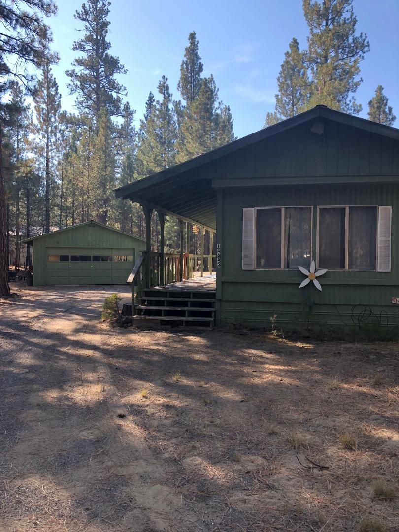 14845 Laurel Road La Pine, OR 97739 - Photo 4 of 26 front and garage
