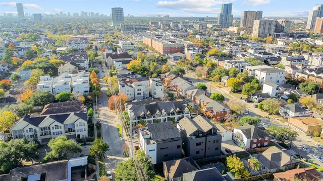 $1,199,999 | 1116 Peden Street, Houston, TX 77006