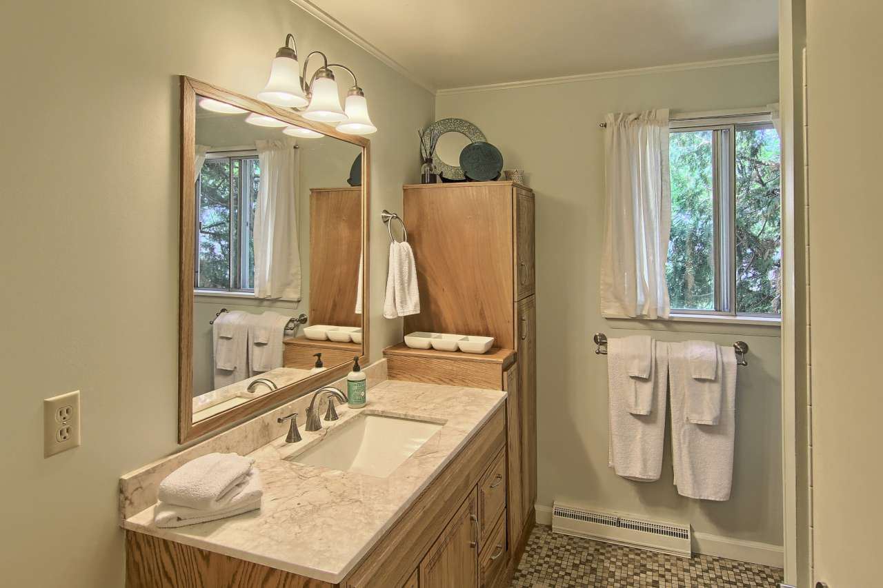 8210 South Lakeview Road Traverse City, MI 49684 - Photo 50 of 55 1817773-49.JPG
