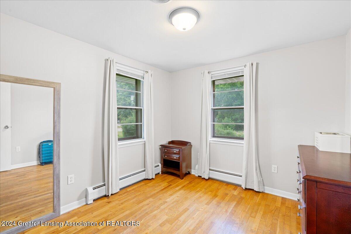 6919 Williams Road Lansing, MI 48911 - Photo 15 of 46 34-Media Jett-26