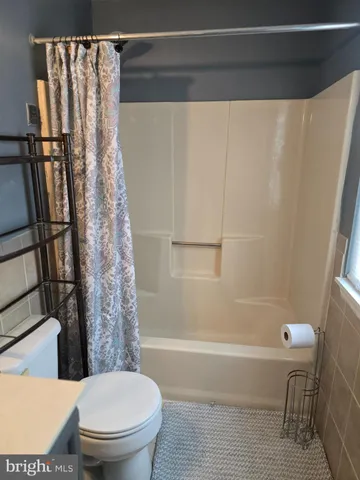 $480,000 | 16 Jonathan Drive, Newark, DE 19702