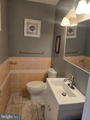 $480,000 | 16 Jonathan Drive, Newark, DE 19702