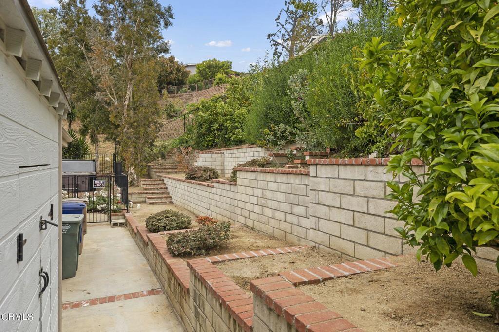 116 Via Pasito Ventura, CA 93003 - Photo 56 of 61