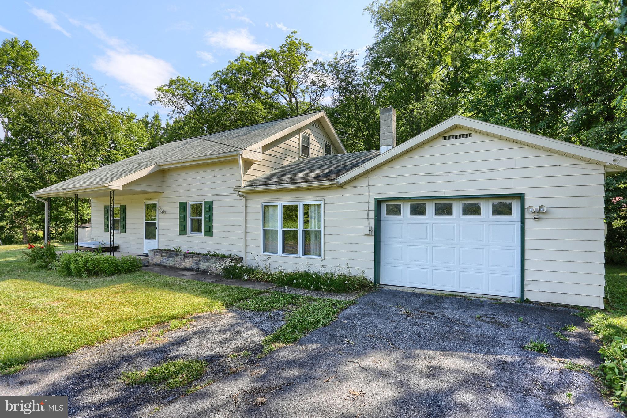 239 Montsera Road Carlisle, PA 17015 - Photo 1 of 38 Gallery Image 1