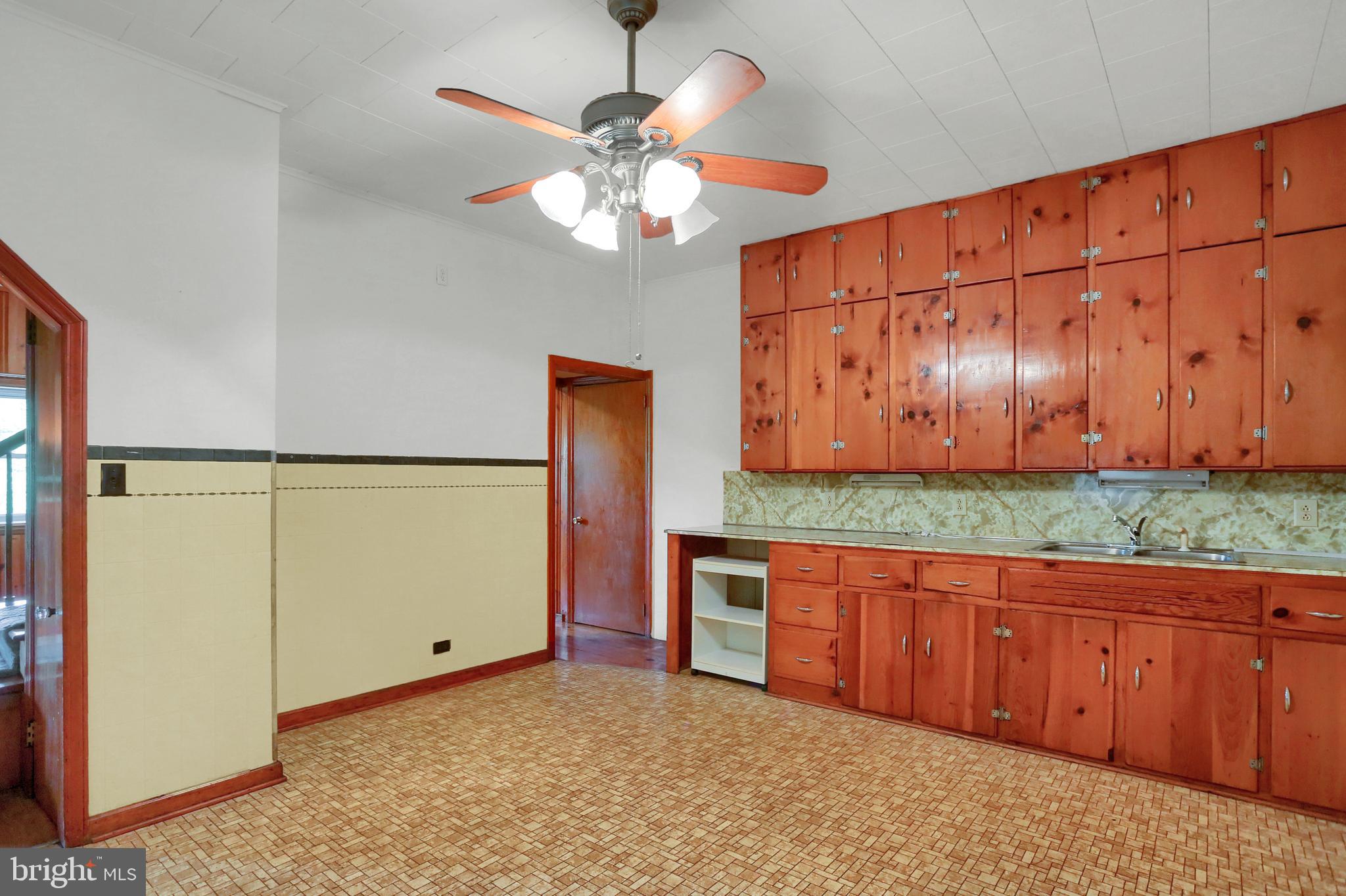 239 Montsera Road Carlisle, PA 17015 - Photo 9 of 38 Gallery Image 9