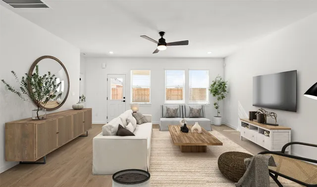 $359,500 | 105 Palmer Byu Court, Dayton, TX 77535