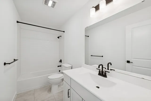 $359,500 | 105 Palmer Byu Court, Dayton, TX 77535