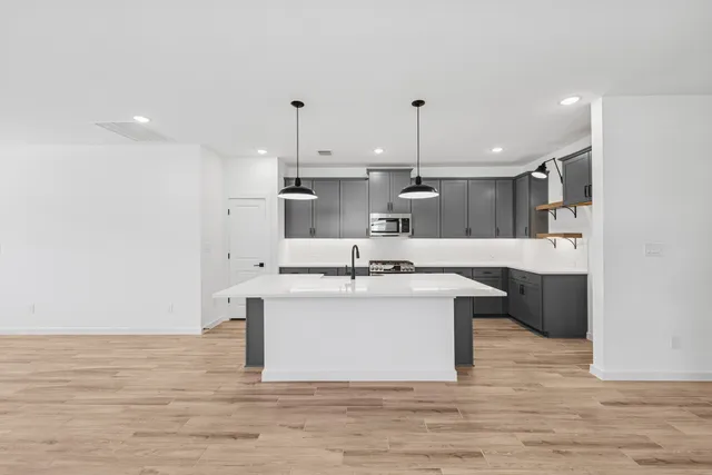 $359,500 | 105 Palmer Byu Court, Dayton, TX 77535