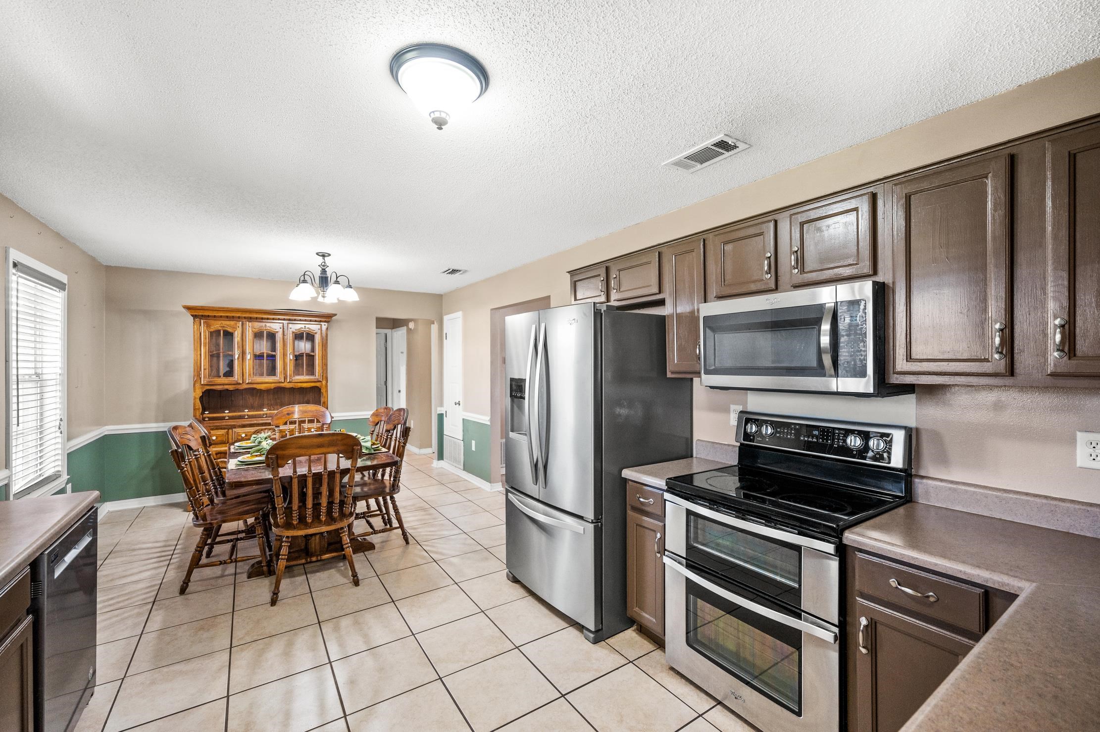 8838 Shannon's Mill Road Foley, AL 36535 - Photo 6 of 17