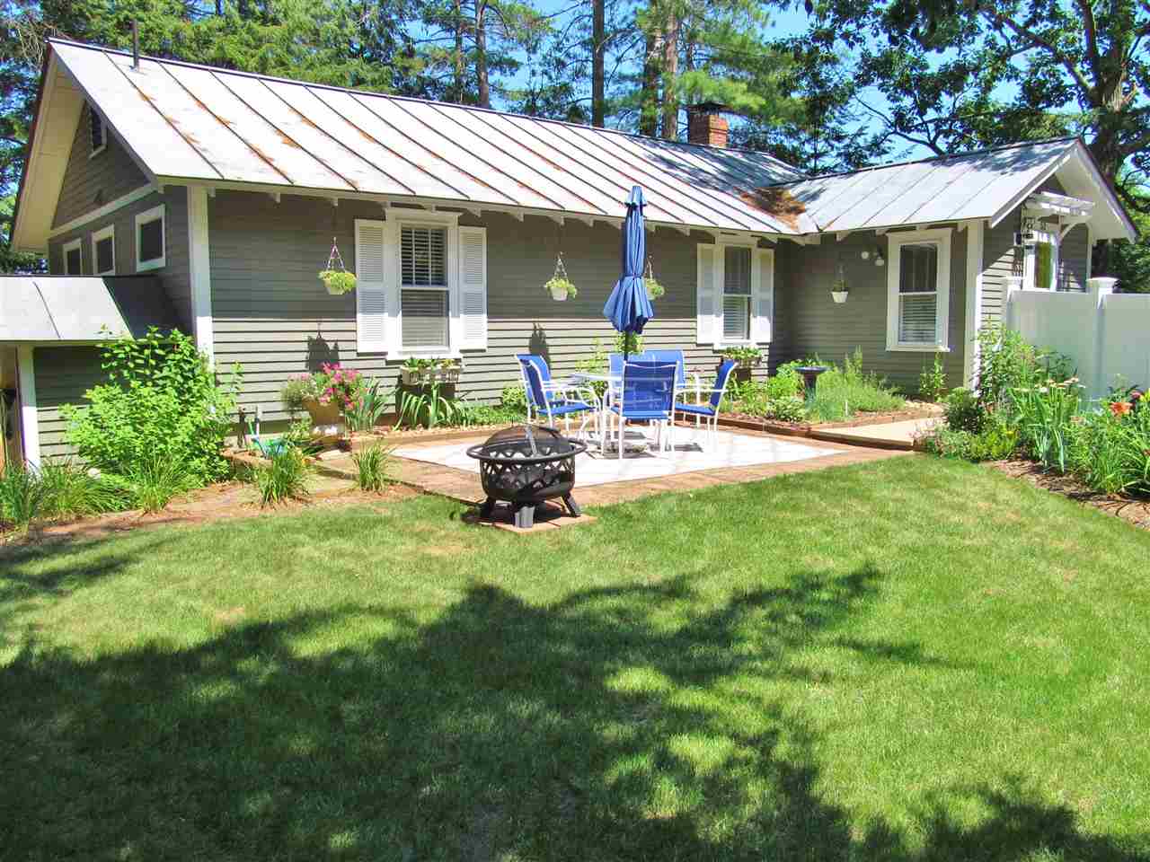 52 Pleasant Pond Road Warner, NH 03278 - Photo 2 of 40