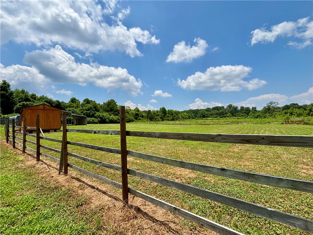 1165 Trotter Road Anderson, SC 29626 - Photo 5 of 28