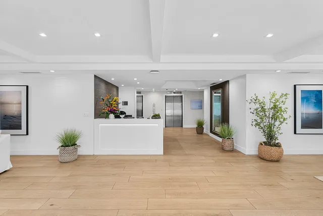 $1,595,000 | 2066 North Ocean Boulevard, Unit 9NE, Boca Raton, FL 33431