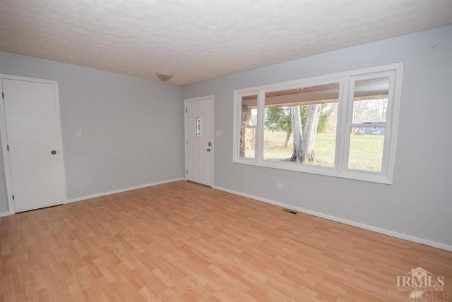 601 North Nebo Road Muncie, IN 47304 - Photo 4 of 24 Gallery Image 4