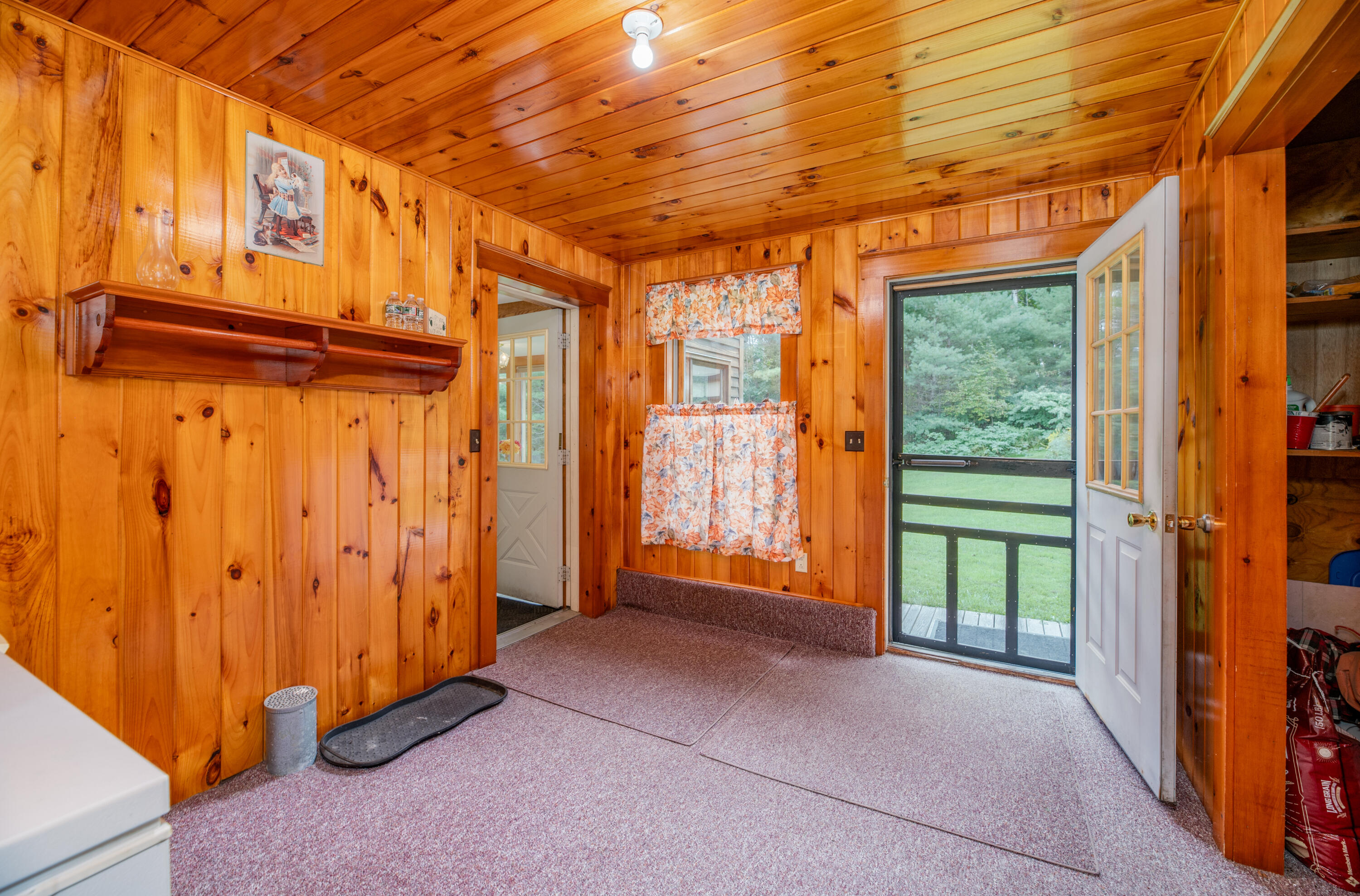 321 Range Road Dover-Foxcroft, ME 04426 - Photo 8 of 39 Interior5