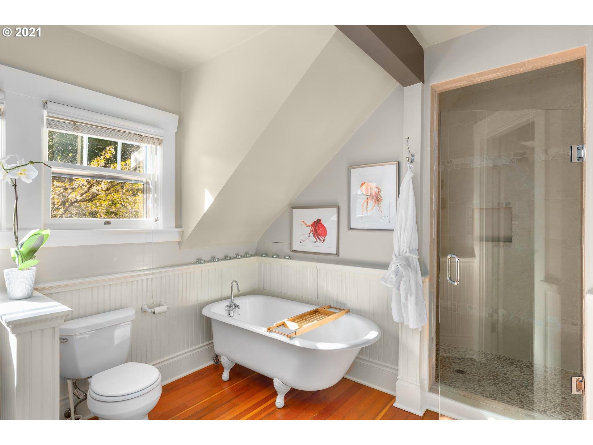 2636 Southwest Talbot Road Portland, OR 97201 - Photo 12 of 29