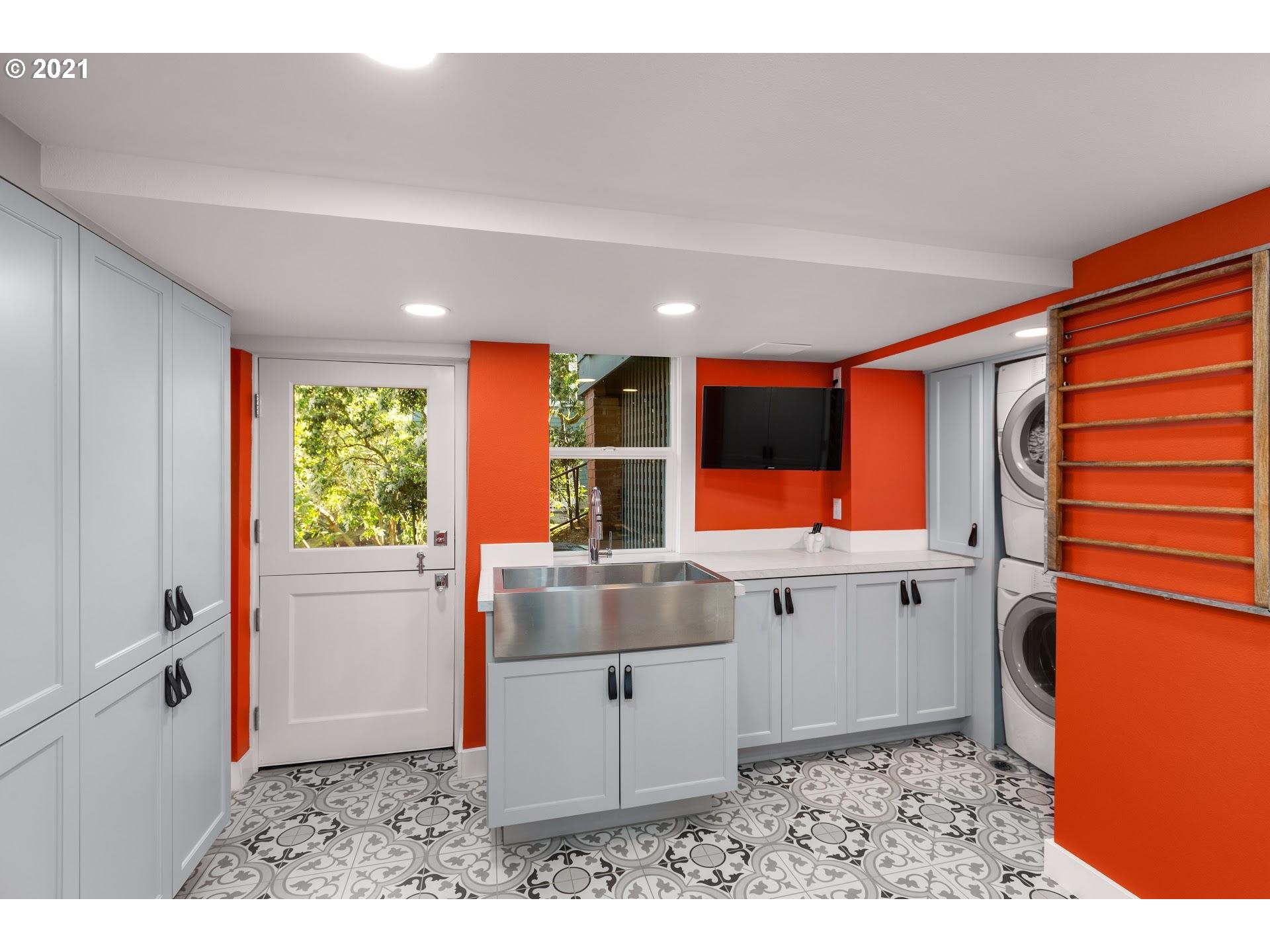 2636 Southwest Talbot Road Portland, OR 97201 - Photo 20 of 29