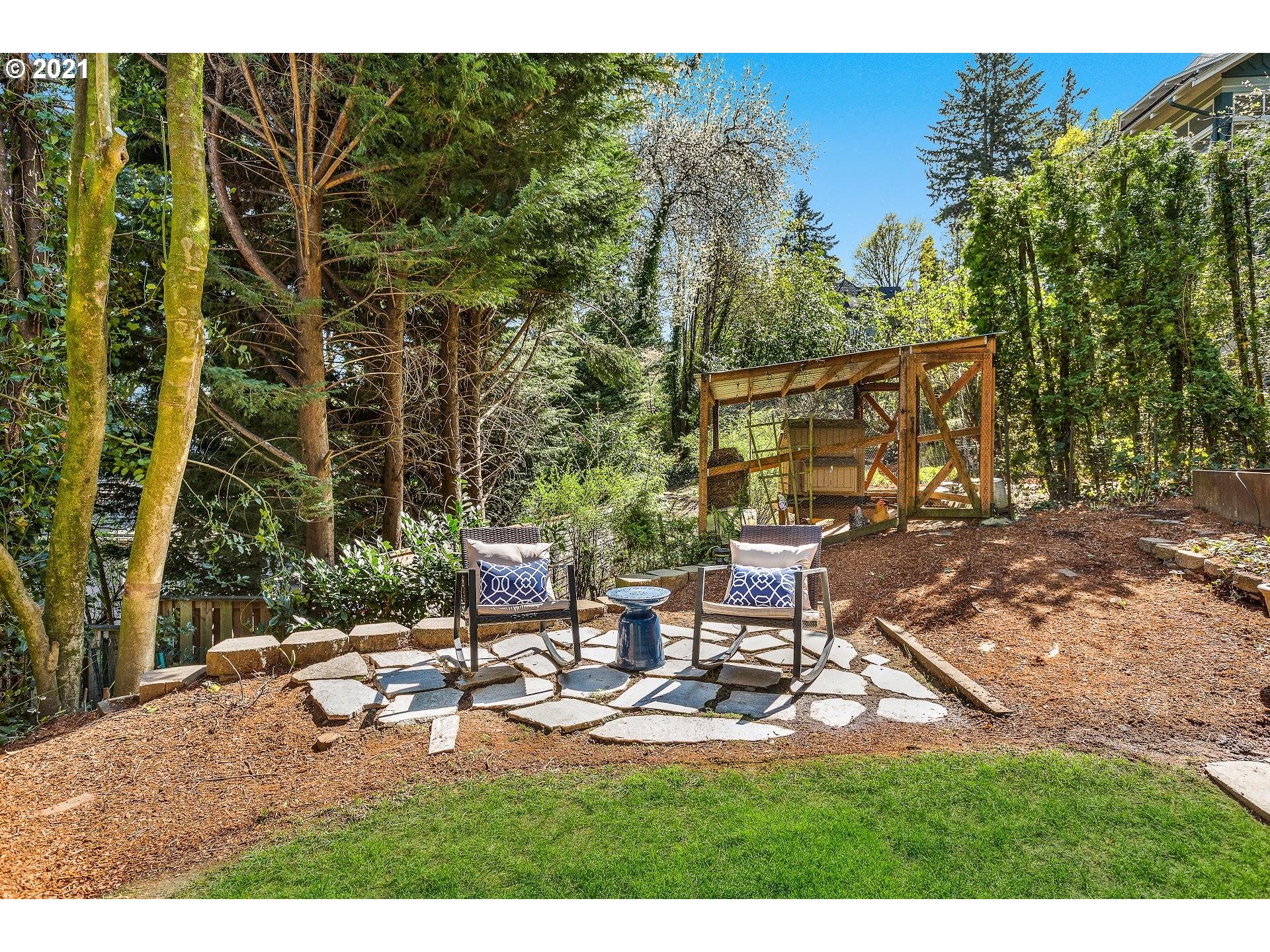 2636 Southwest Talbot Road Portland, OR 97201 - Photo 26 of 29
