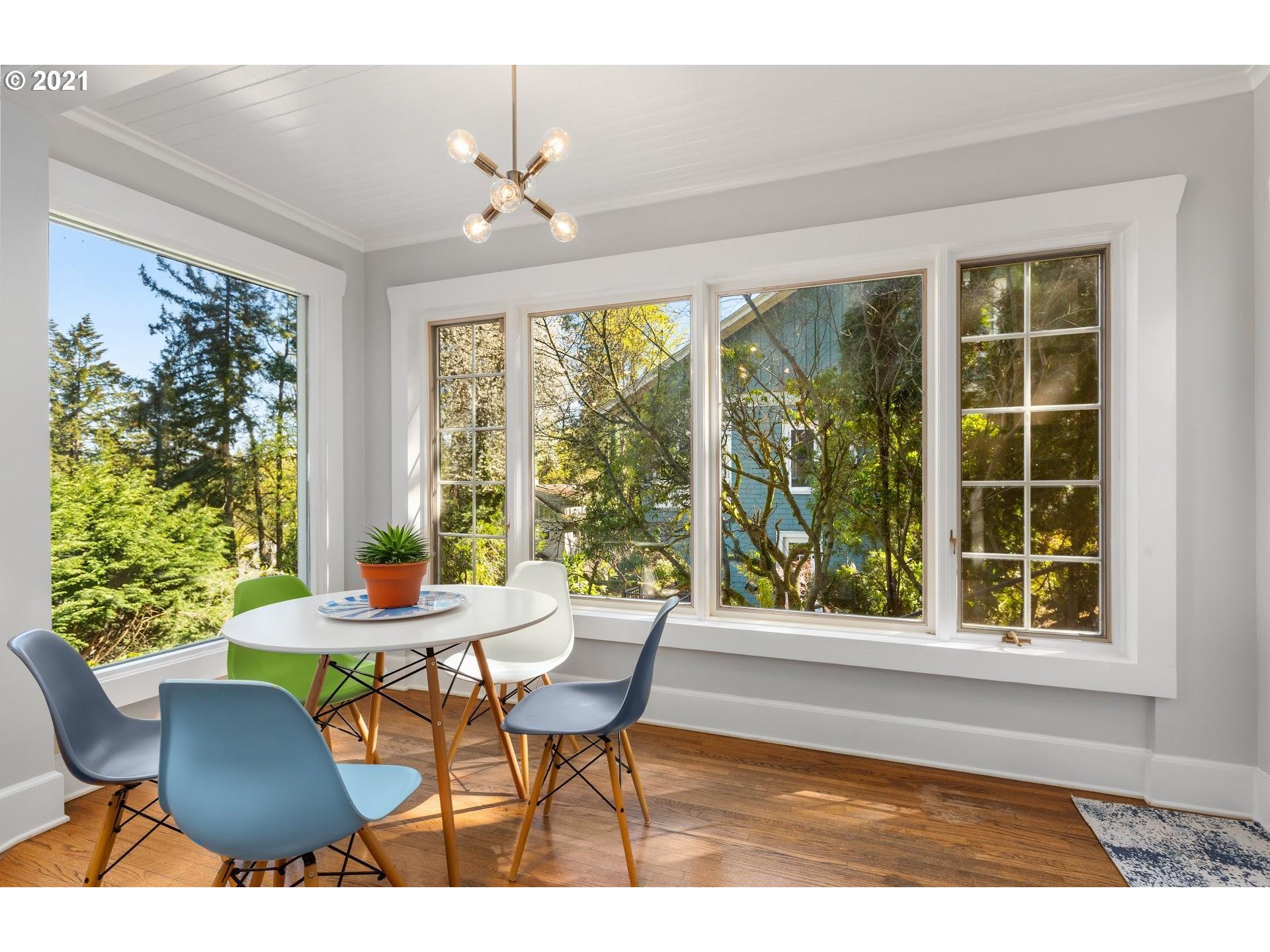 2636 Southwest Talbot Road Portland, OR 97201 - Photo 7 of 29