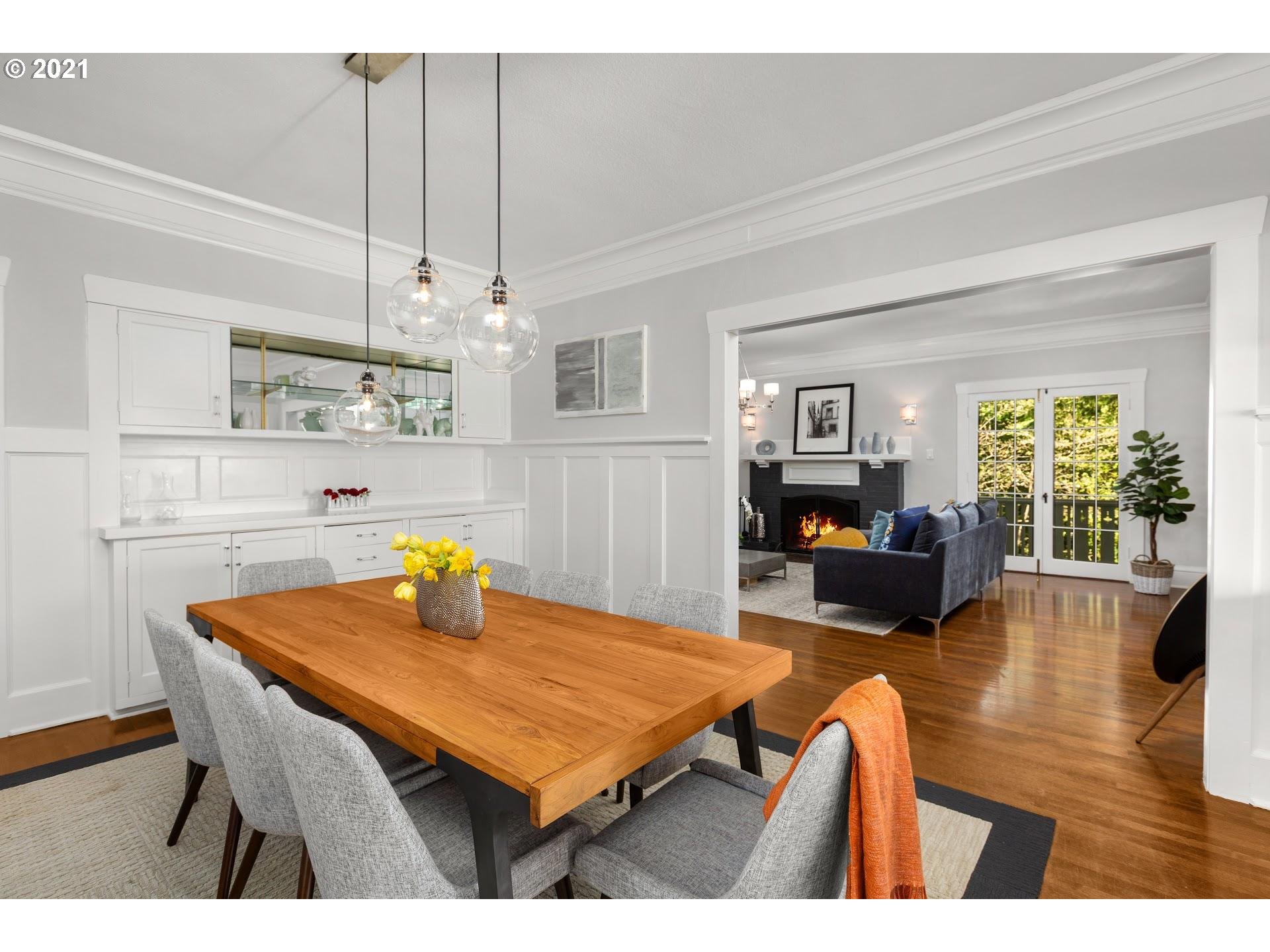2636 Southwest Talbot Road Portland, OR 97201 - Photo 8 of 29