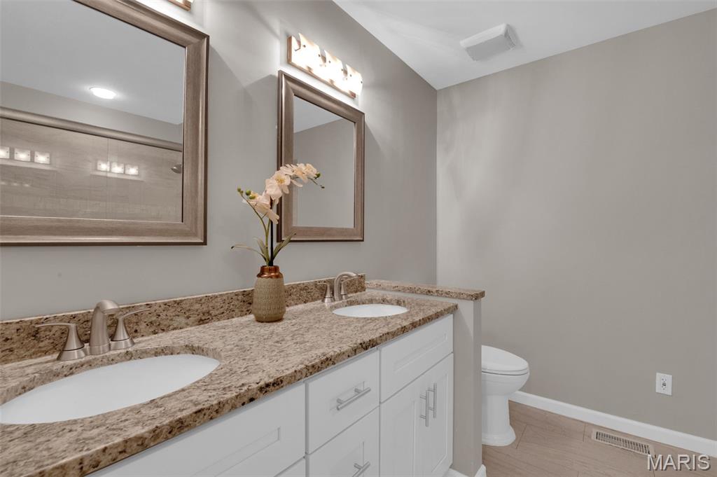 15812 Newton Ridge Drive Chesterfield, MO 63017 - Photo 18 of 31