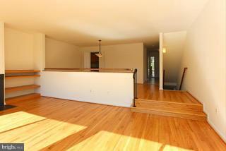 2022 Lakebreeze Way Reston, VA 20191 - Photo 12 of 25 a view of a kitchen