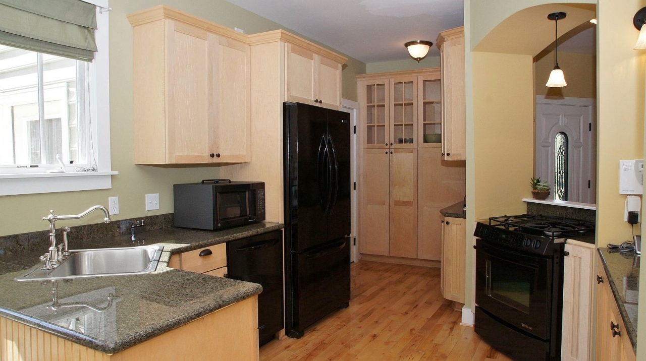 7554 Old Mill Road Roanoke, VA 24018 - Photo 11 of 25 Kitchen