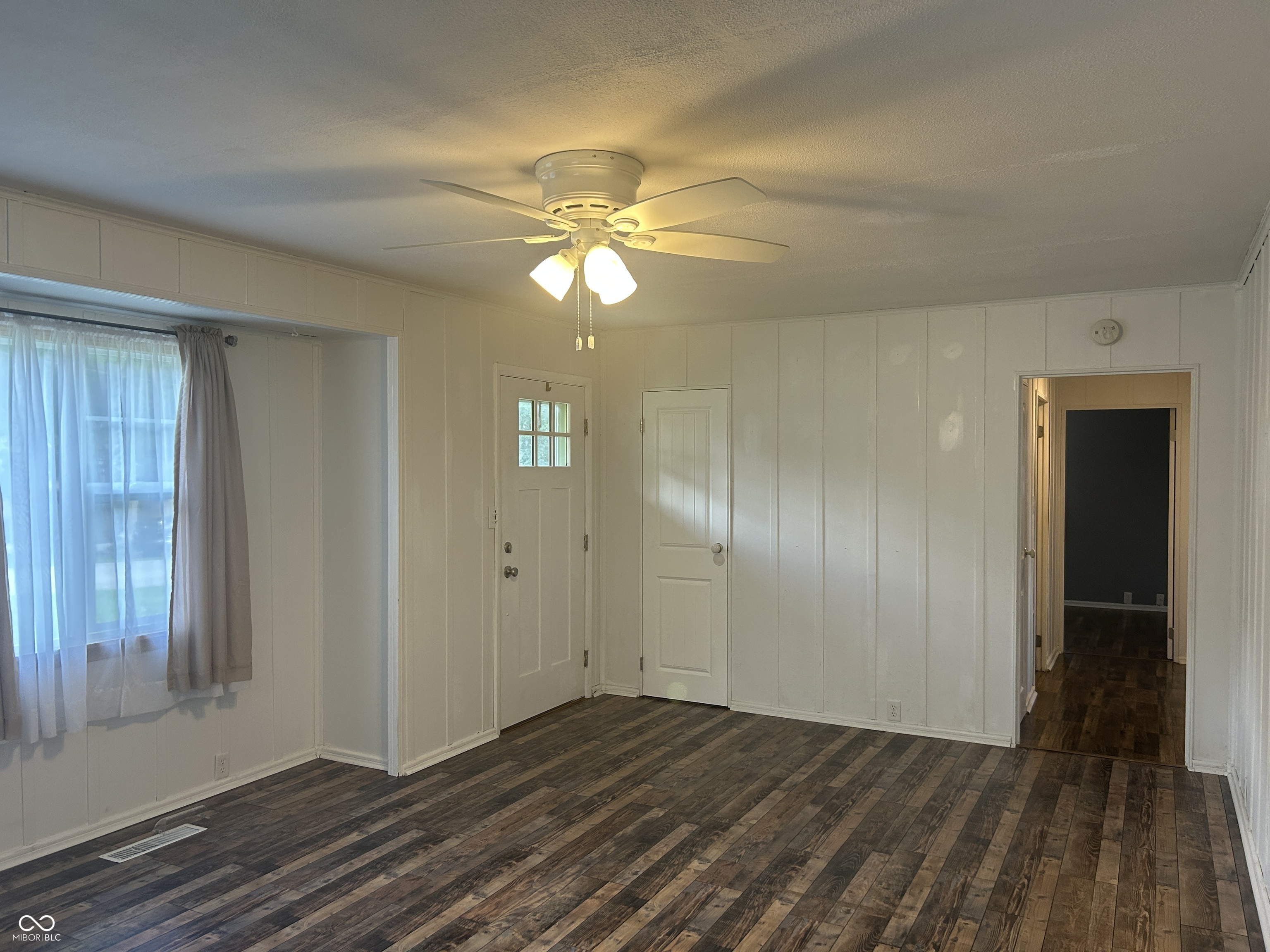 515 South Broadway Street Pendleton, IN 46064 - Photo 9 of 37