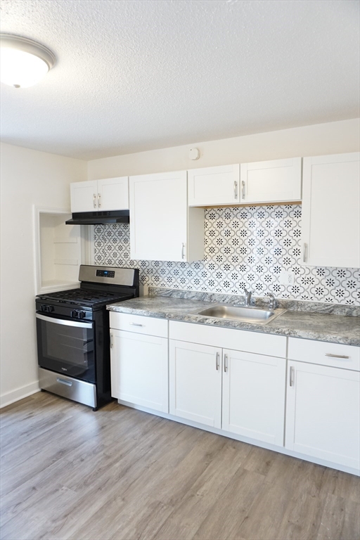 7 Floyd Street, Unit 2 Lowell, MA 01852 - Photo 3 of 21