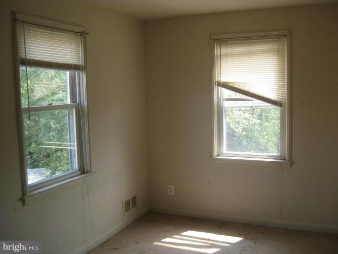 7313 Kirtley Road Baltimore, MD 21224 - Photo 11 of 18 Bedroom #2