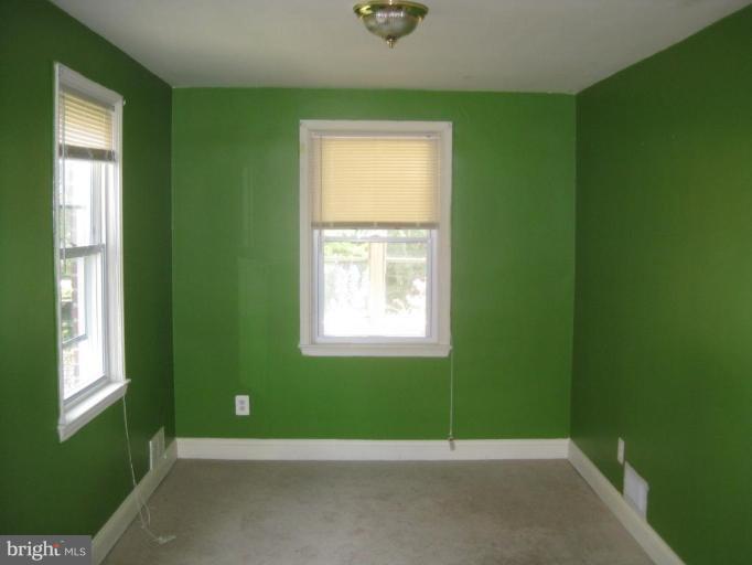 7313 Kirtley Road Baltimore, MD 21224 - Photo 6 of 18 Dining Room