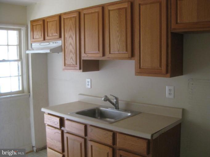 7313 Kirtley Road Baltimore, MD 21224 - Photo 7 of 18 Kitchen