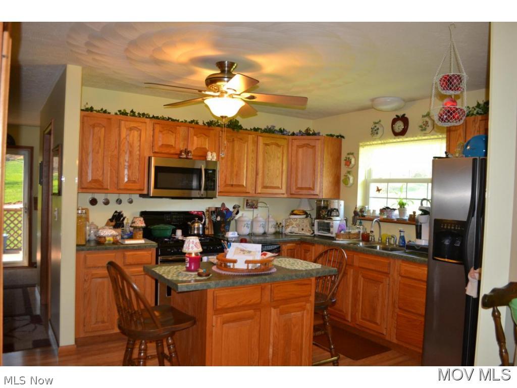 34 Deer Run Road Walker, WV 26180 - Photo 3 of 19