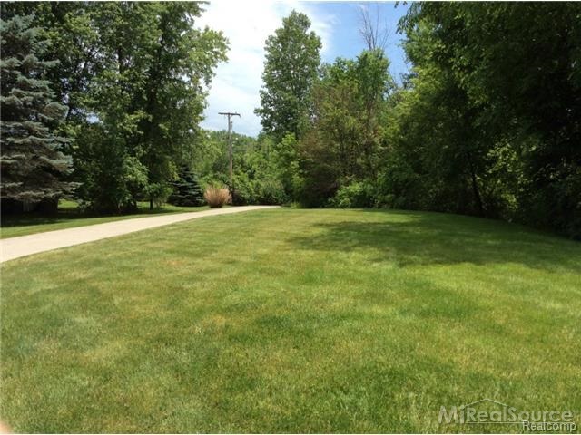 53289 Baker Road Chesterfield, MI 48047 - Photo 5 of 42