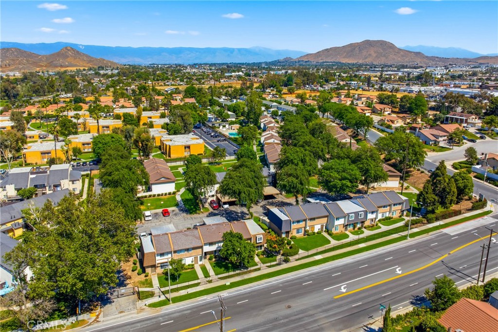 3469 Columbia Avenue Riverside, CA 92501 - Photo 29 of 31 a view of city and mountain