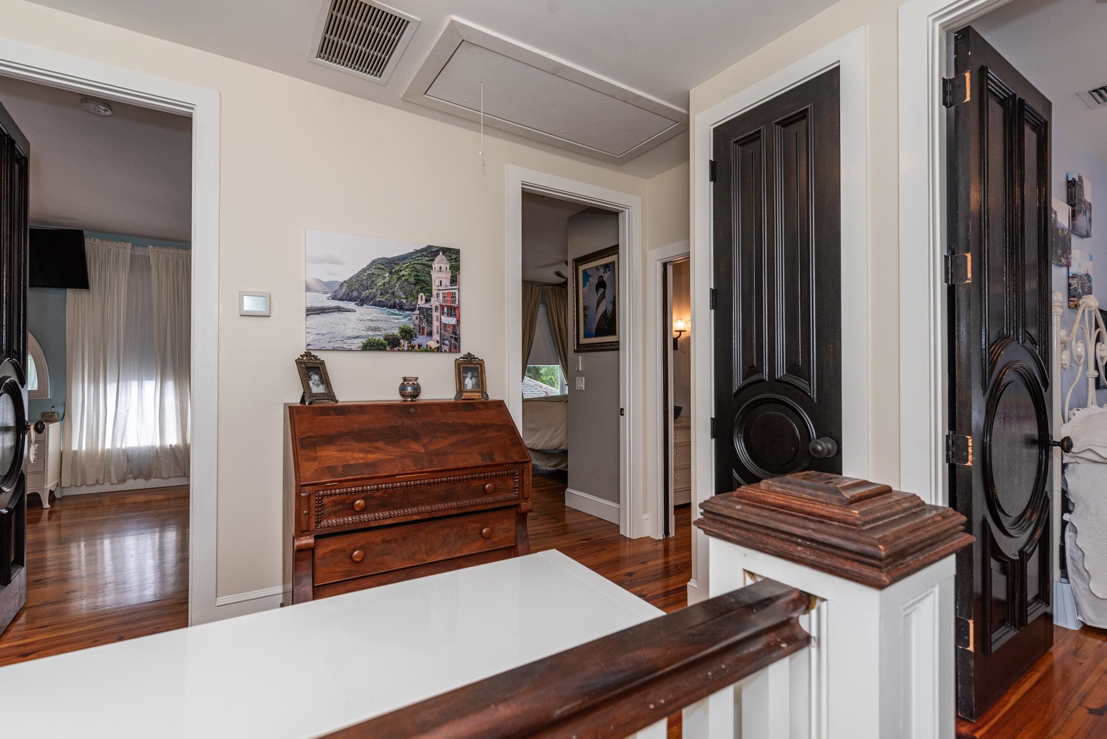 288 St George Street St. Augustine, FL 32084 - Photo 26 of 65 a living room with furniture