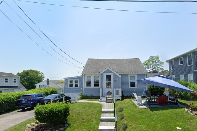 20 St James Road Narragansett, RI 02882 - Photo 1 of 36 Front Street View