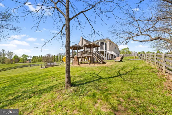 $1,350,000 | 17952 Manassas Gap Court, Hamilton, VA 20158