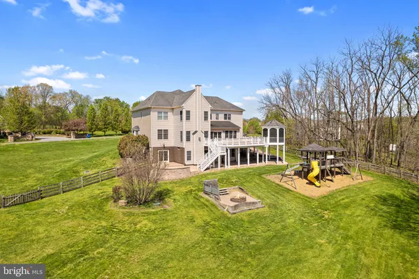 $1,350,000 | 17952 Manassas Gap Court, Hamilton, VA 20158