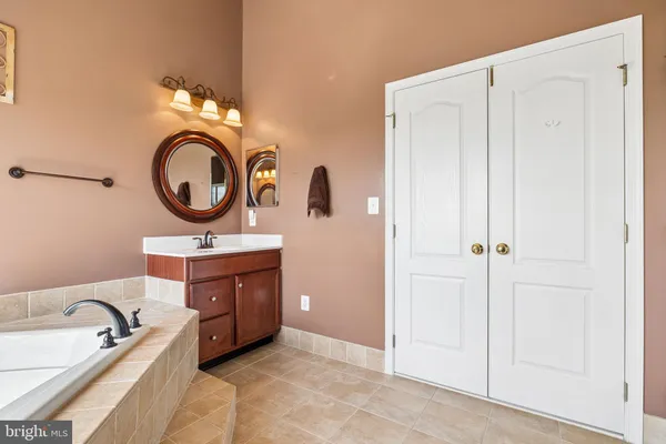 $1,350,000 | 17952 Manassas Gap Court, Hamilton, VA 20158