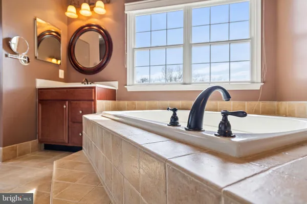 $1,350,000 | 17952 Manassas Gap Court, Hamilton, VA 20158