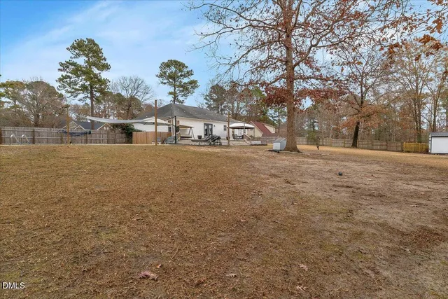 $299,998 | 188 Scarlet Oak Drive, Raeford, NC 28376