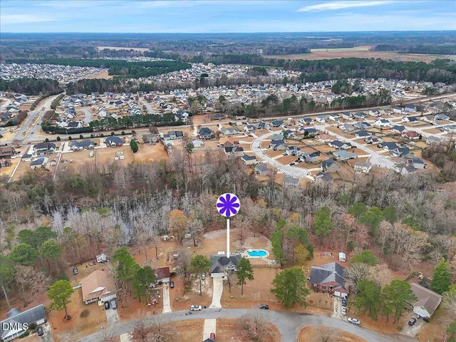 $299,998 | 188 Scarlet Oak Drive, Raeford, NC 28376