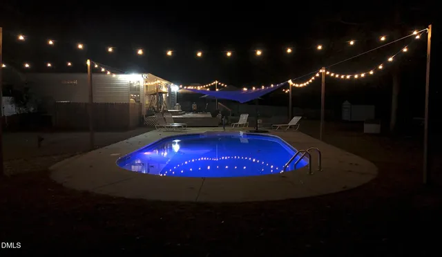 $299,998 | 188 Scarlet Oak Drive, Raeford, NC 28376