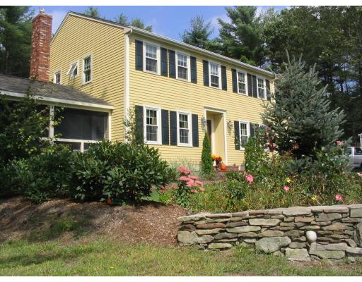 5 Gerrish Road Rochester, MA 02770 - Photo 2 of 10 a front view of a house with a yard