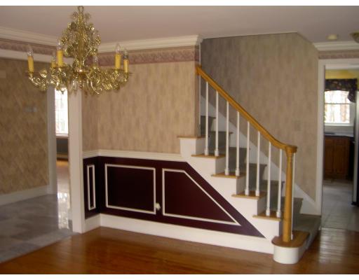 5 Gerrish Road Rochester, MA 02770 - Photo 6 of 10 a view of an entryway