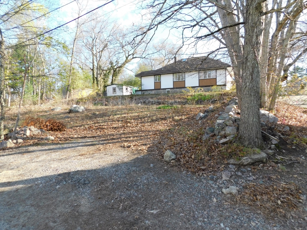22 Vernon Street Boston, MA 02136 - Photo 20 of 24